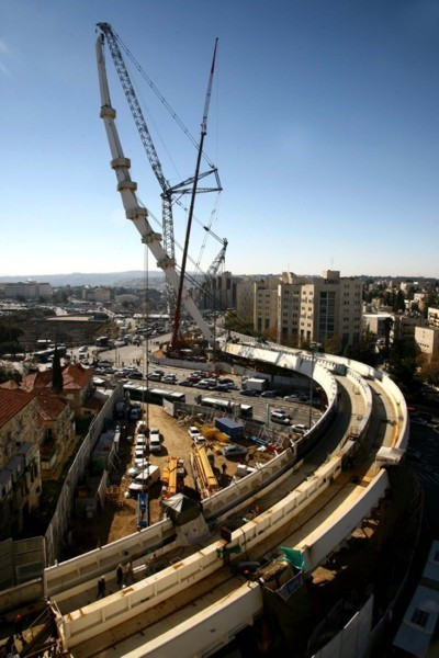 Building the Calatrava Bridge